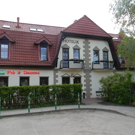 Motel Prohibicja Peter'S Pub Mikołajki Esterno foto